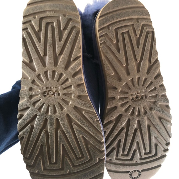 UGG Bailey button 2 boot - Picture 8 of 8